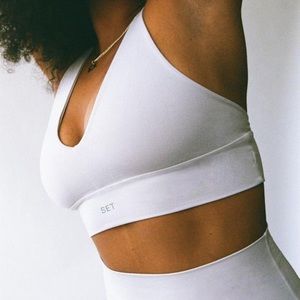 Set Active LUXFORM Racer V Bra and Leggings in Pearl